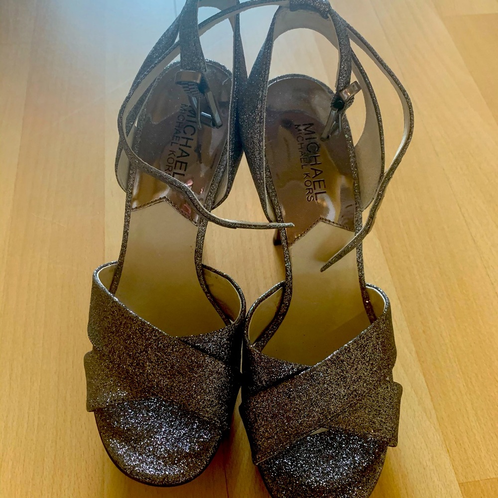 Brand new MK heels